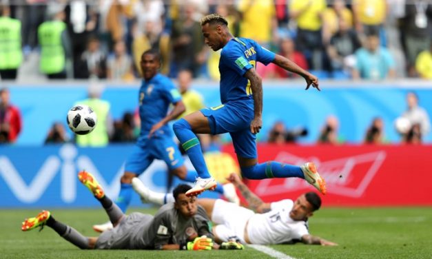 A bírói ráadásban lőtt gólokkal nyertek a brazilok