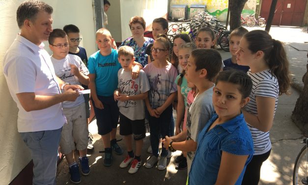 Az adai diákok az egész idényben ingyen fürödhetnek a helyi medencében