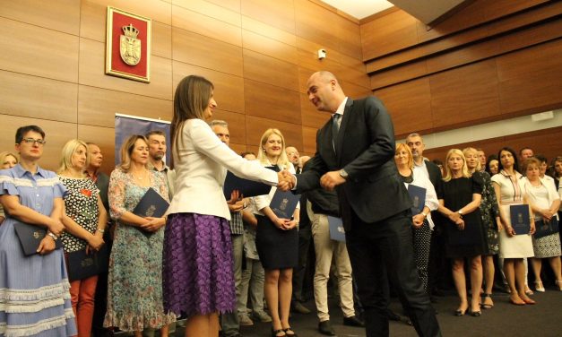 Hat és fél millió dinár a Gerontológiai Központnak