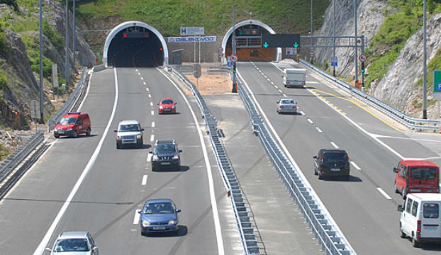 <span class="entry-title-primary">Viszlát fizetőkapuk</span> <span class="entry-subtitle">Megváltozik a díjbeszedési rendszer a horvát autópályákon</span>