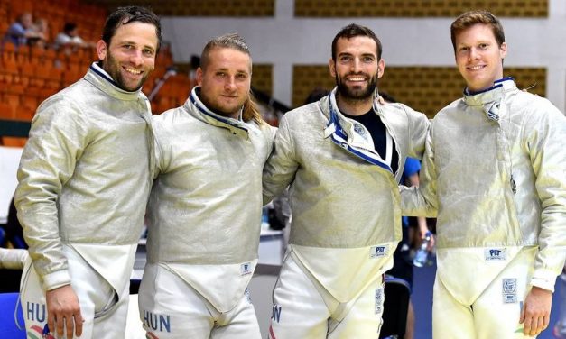 Aranyérmes a magyar férfi kardcsapat