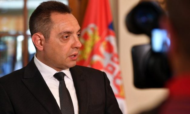 Vulin elfogadhatatlannak tartja a demonstrációkat