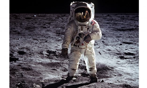 „A Sas leszállt”