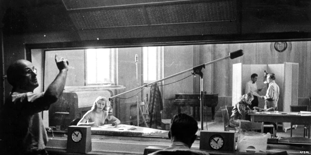 <span class="entry-title-primary">Szabad Európa Rádió</span> <span class="entry-subtitle">Már rég nemcsak európai</span>