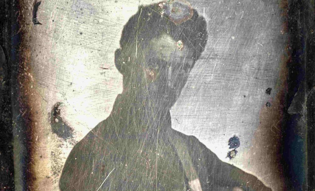 <span class="entry-title-primary">Sötétkamra</span> <span class="entry-subtitle">Oláh István verse</span>