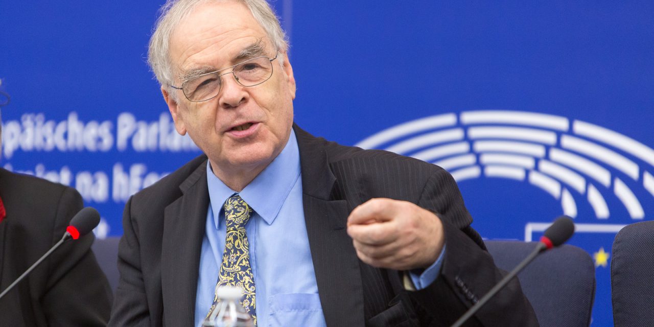 Ha kizárják a Néppártból, a Fidesz blokkolná az EU működését