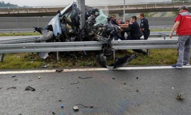 Közzétették a felvételt a Bosznia-Hercegovinát megrázó balesetről