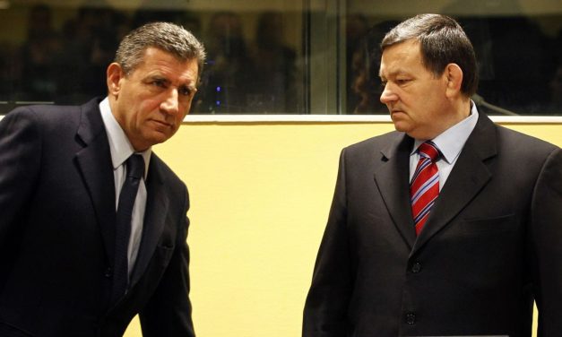 A horvát államfő kitünteti Gotovinát és Markačot