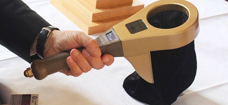 Itt az elektronikus adománypersely