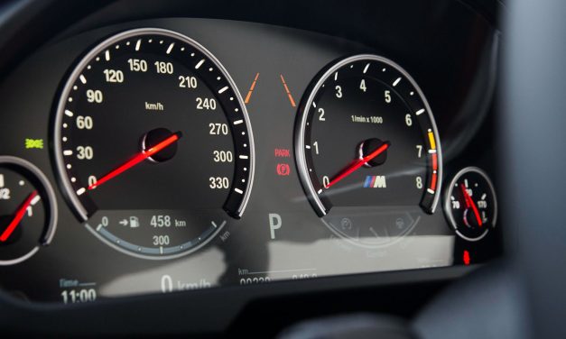 A Németországból behozott autók felének visszatekerik a kilométeróráját