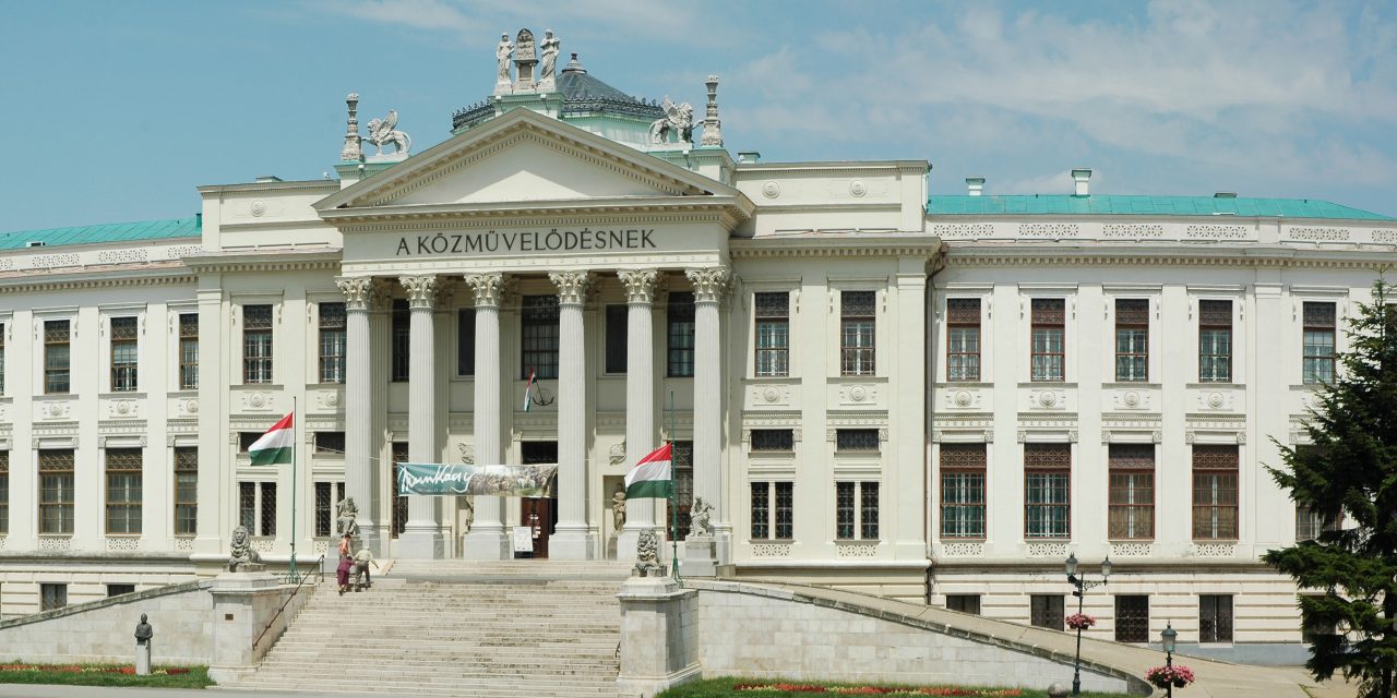 Július közepén dinoszaurusz-kiállítás nyílik Szegeden