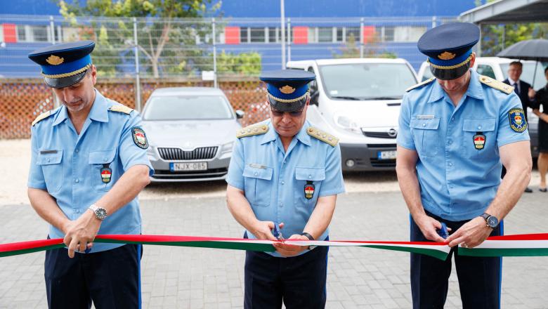 Határvadász-komplexumot adtak át Szegeden