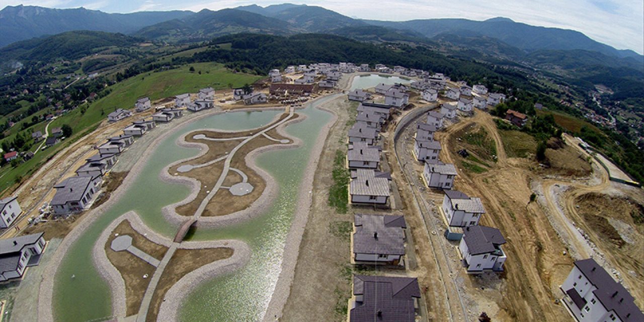 Háborús bűnök miatt nyolc bosnyákot ítéltek el
