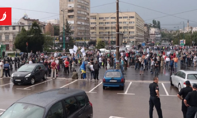 Erőszakba torkollott Szarajevóban a háborús veteránok tüntetése