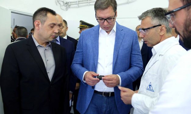 További tíz millió euró a védelmi iparnak