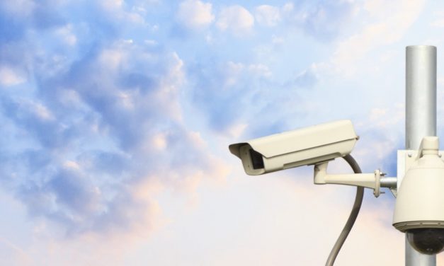 111 térfigyelő kamerát szerelnek a szerb parlament épületébe