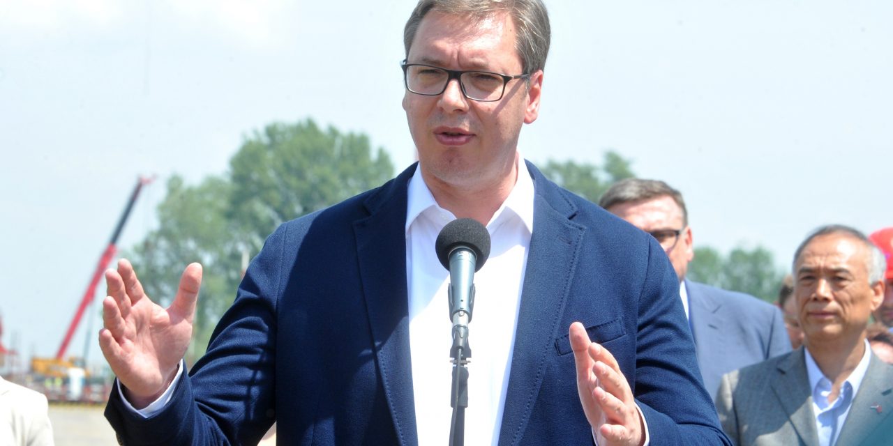 Vučić: Nem fogtok Németországról álmodozni, három hónap múlva fizetésemelés lesz