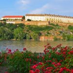 Lezuhant egy férfi a Péterváradi várról, eszméletlen állapotban vitték kórházba