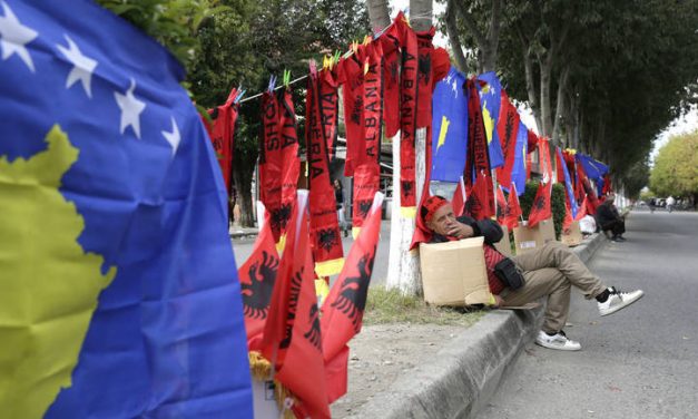 Újévkor megszűnik az utasforgalom ellenőrzése Koszovó és Albánia között