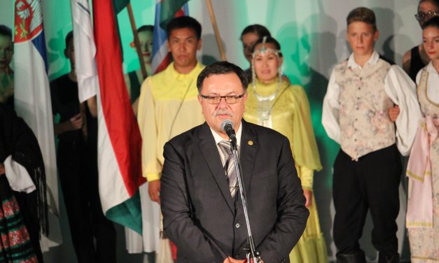 <span class="entry-title-primary">Megpróbáltak elásni minket, de nem tudták, hogy magok vagyunk</span> <span class="entry-subtitle">Véget ért a tizenhetedik Interetno Fesztivál</span>