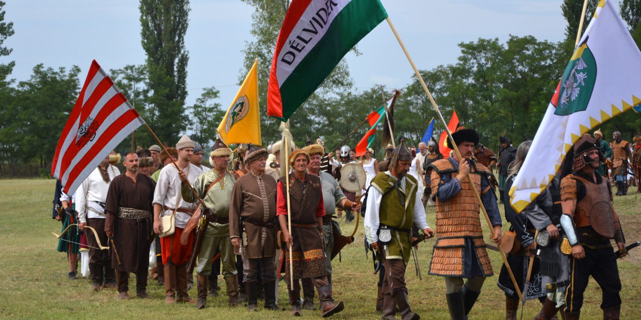 <span class="entry-title-primary">„Mi vagyunk a legnyugatibb keleti nép”</span> <span class="entry-subtitle">Kurultaj 2018: Európa legnagyobb hagyományőrző rendezvénye kezdődött Bugacon – Kiküldött munkatársunk képriportja</span>