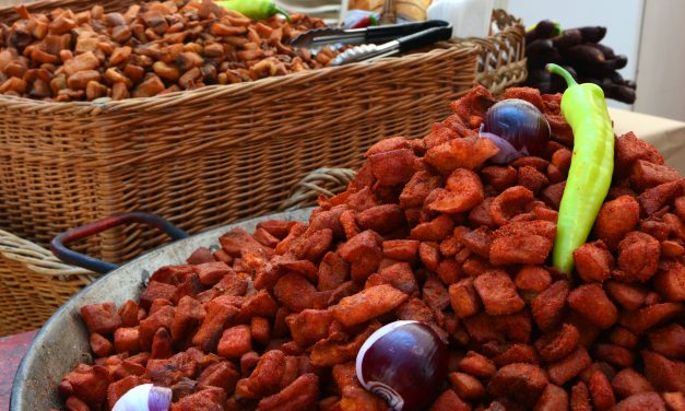 <span class="entry-title-primary">Újra van Budán kutyavásár (GALÉRIÁVAL!)</span> <span class="entry-subtitle">Megkezdődtek az ünnepi programok Budapesten</span>