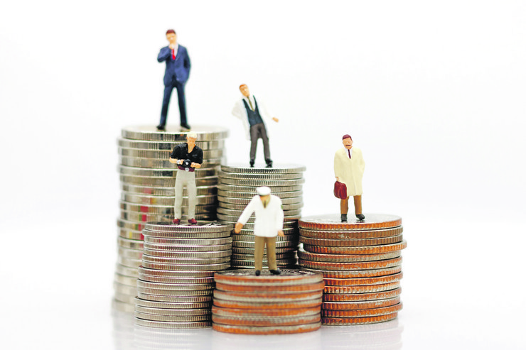 Januártól az orvosoknak 91 ezer, a tanároknak 67 500 dináros fizetés