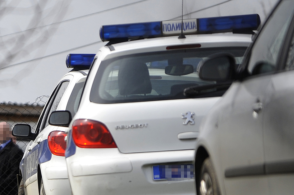 Az újvidéki bíróság előtt akarta felgyújtani magát