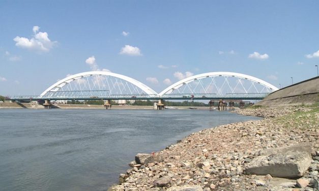 Még mindig nem lehet autóval átmenni a Žeželj-hídon