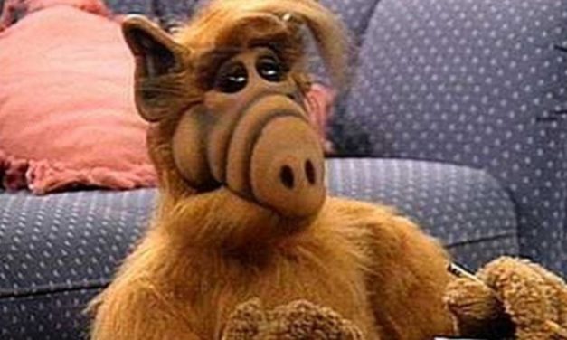 <span class="entry-title-primary">Visszatér ALF!</span> <span class="entry-subtitle">FRISSÍTVE! ALF bundájában egy magyar színész, Mészáros Mihály remekelt!</span>