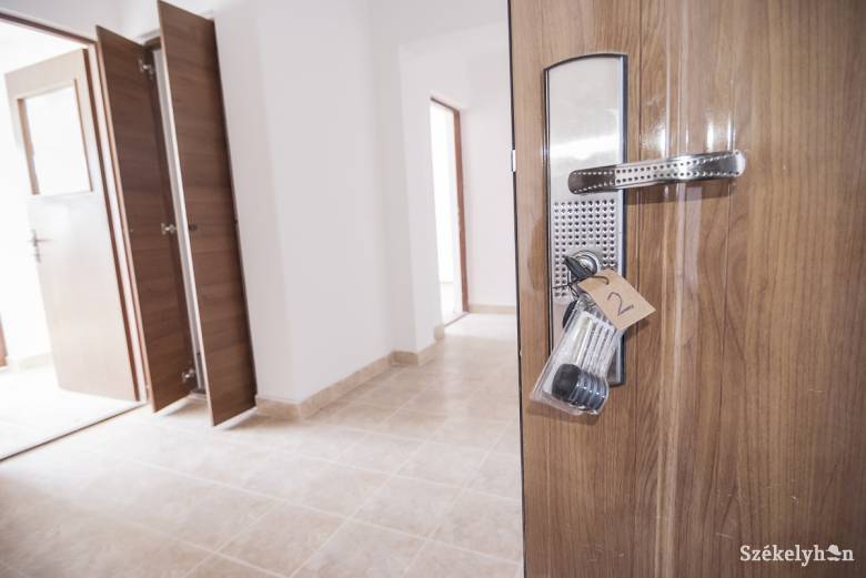 <span class="entry-title-primary">Egymillió dináros lakhatási támogatás a nagycsaládosoknak</span> <span class="entry-subtitle">Szeptember elsején írja ki a pályázatot a tartományi titkárság</span>