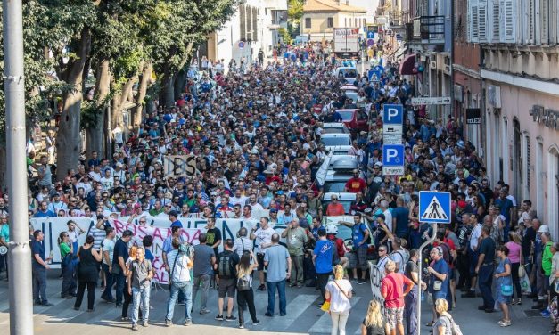 Befejezték a sztrájkot a horvát hajógyári dolgozók
