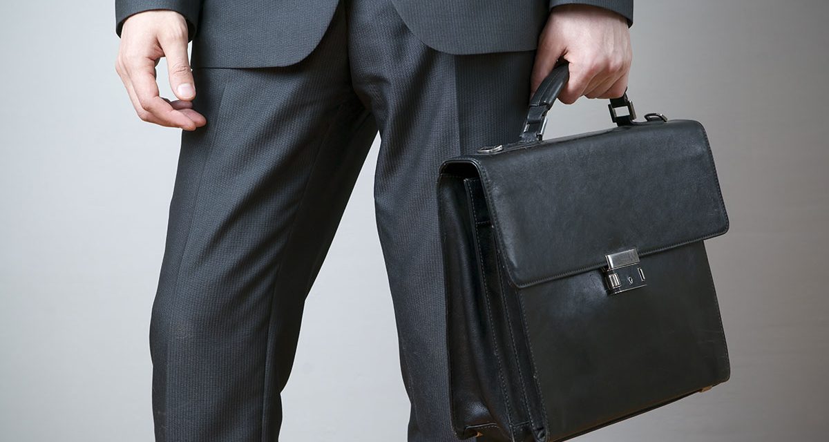 Szerbiában harmincezer köztisztviselő van