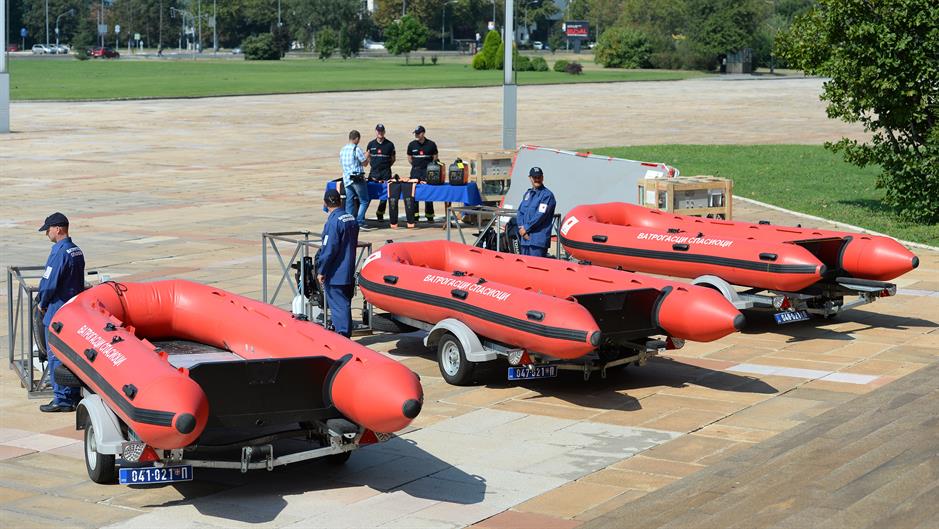 Szerbia mentőcsónakokat kapott Japántól