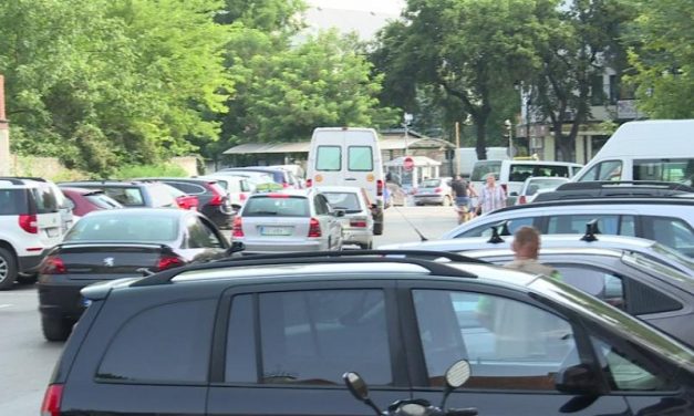 Szabadka – Parkolás: Elektromos fizetőkaput helyeznek el a Szabadegyetemnél