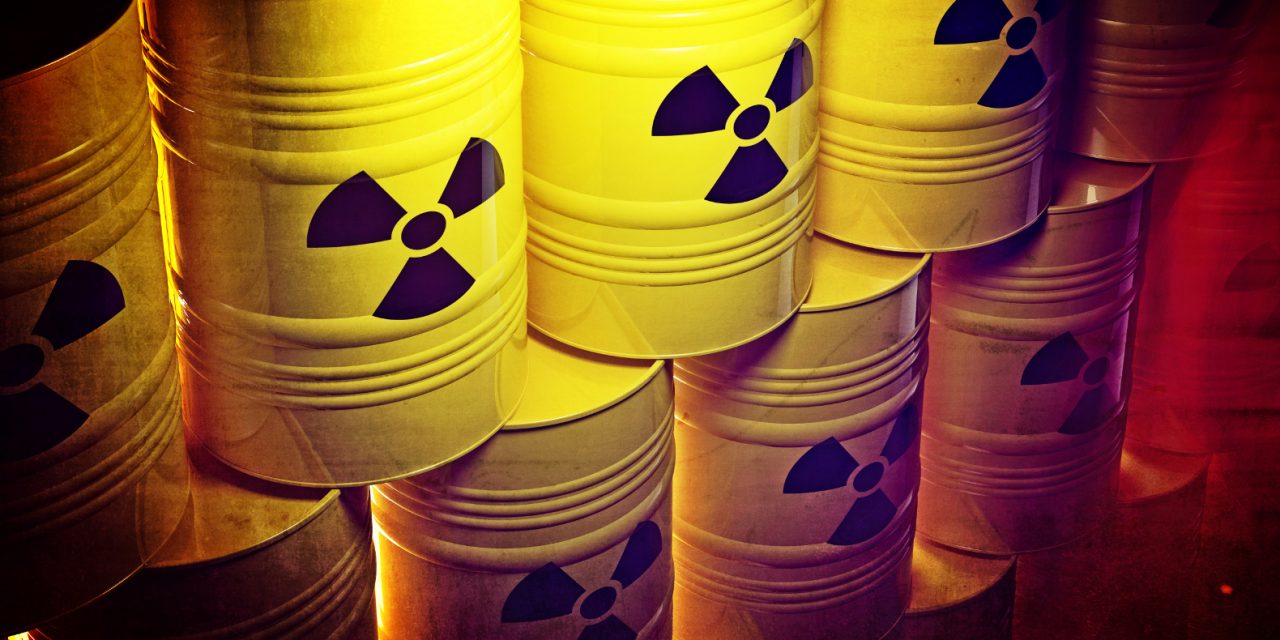 Urándúsítás a háború árnyékában