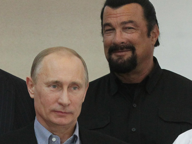 Steven Seagalnak most az orosz-amerikai kapcsolatokat kell megmentenie