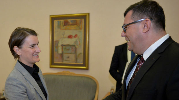 Brnabić: Jövőre még egy határátkelő nyílik Magyarország felé