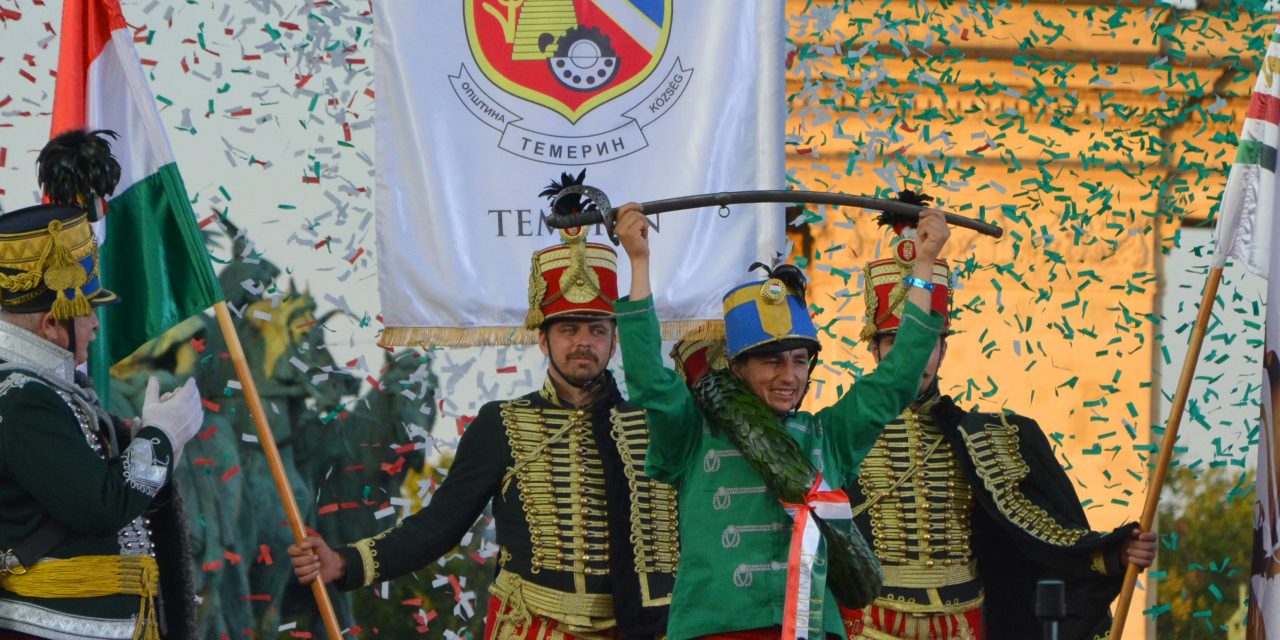 <span class="entry-title-primary">Drámai döntőben Nagy Arnoldé a tiszti szablya (Frissítve!)</span> <span class="entry-subtitle">Temerin lovasa megnyerte a Nemzeti Vágtát</span>