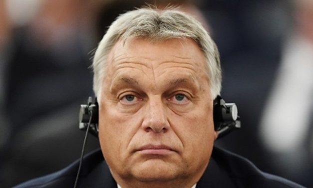 A magyar kormány felére csökkentette a nyertes pályázóknak járó előleget