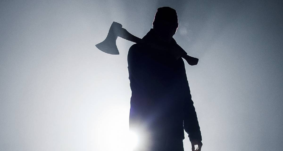 Újvidék: Baltával a végrehajtóhoz