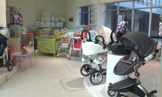 Eljárás indult a babaholmik forgalmazói ellen