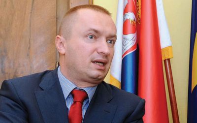 „Az államfő az éjszaka leple alatt lopakodik be a városokba”