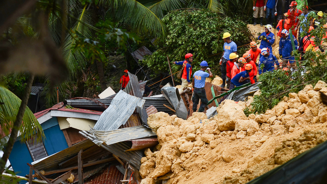 <span class="entry-title-primary">Fülöp-szigetek: Sárlavina temetett maga alá egy falut</span> <span class="entry-subtitle">Huszonketten meghaltak</span>