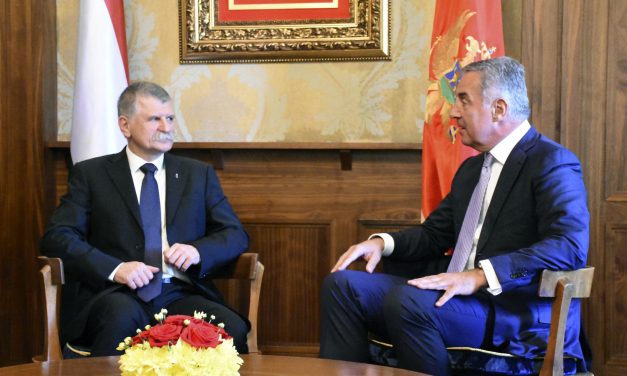 Kövér László Montenegróban