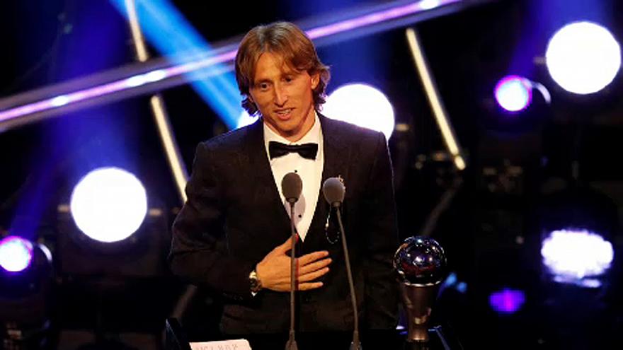 Luka Modrić átvette az Év játékosa elismerést