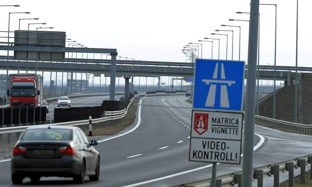 Megdrágul a 10 napos autópálya-matrica
