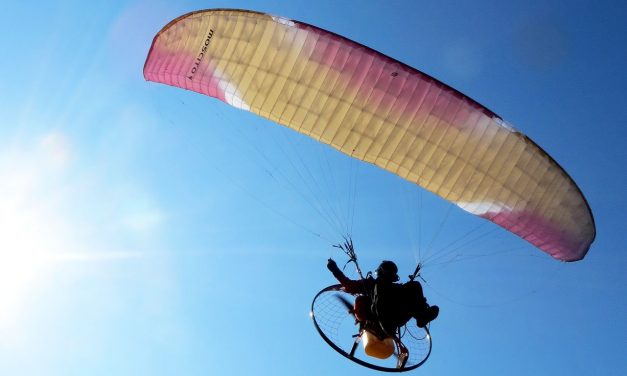 Motoros siklóernyővel csempészte a kábítószert Szerbiából Magyarországra