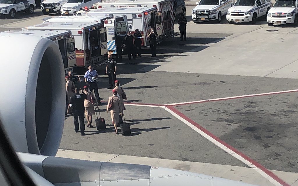 Két repülőgép is megszakította útját tegnap este Budapesten