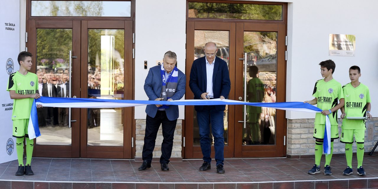<span class="entry-title-primary">Orbán a TSC Labdarúgó Akadémia megnyitóján</span> <span class="entry-subtitle">Fotóhír</span>